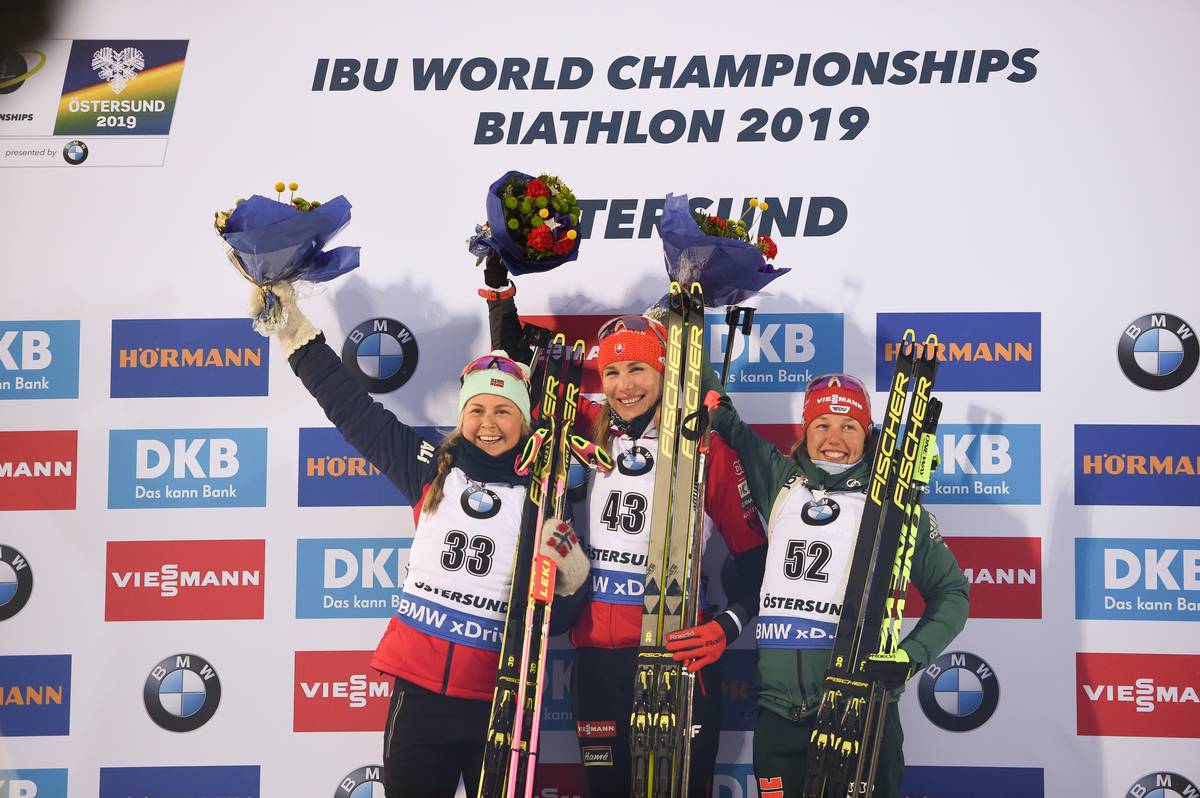 BIATHLON - La Slovaque Anastasiya Kuzmina a décroché, à 34 ans, son premier titre mondial en remportant le sprint d’Östersund devant Ingrid Trandevold et Laura Dahlmeier. Les Françaises en grande difficulté…
